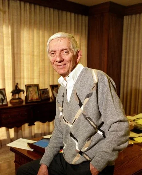 Aaron Spelling - Biography, Age, Net Worth, Career & Family Timeline