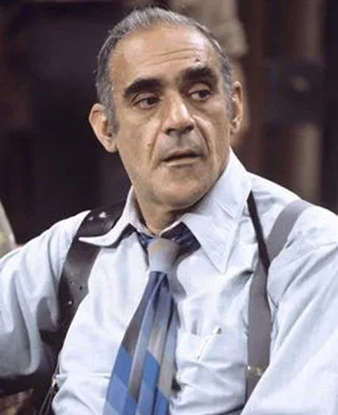 Abe Vigoda - Biography, Age, Net Worth, Career & Family Timeline