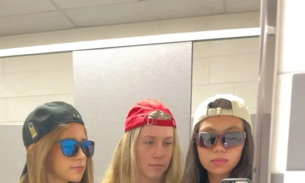 Adam Sandler - Image 1