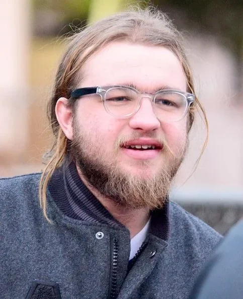 Angus T. Jones - Biography, Age, Net Worth, Career & Family Emotional Geography