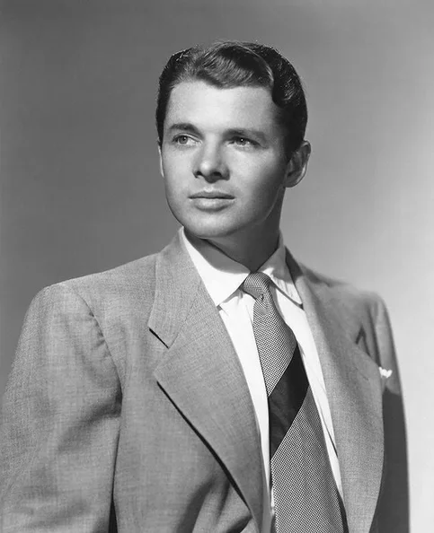 Audie Murphy - Biography, Age, Net Worth, Career & Family Cost of Becoming