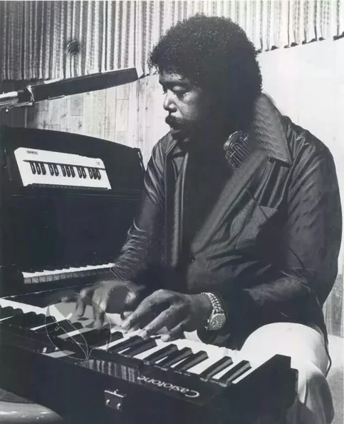 Barry White - Biography, Age, Net Worth, Career & Family Favourites