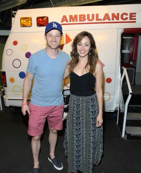 Ben McKenzie - Biography, Age, Net Worth, Career & Family Cost of Becoming