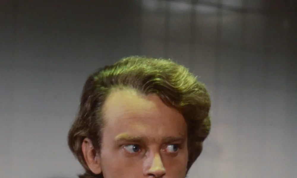 Brad Dourif - Image 1