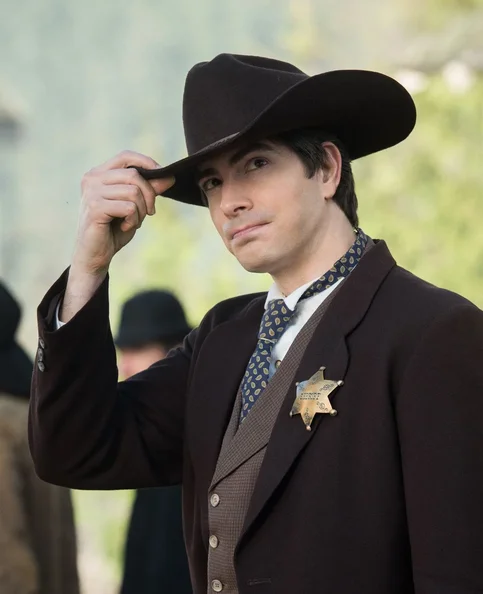 Brandon Routh - Biography, Age, Net Worth, Career & Family Cost of Becoming