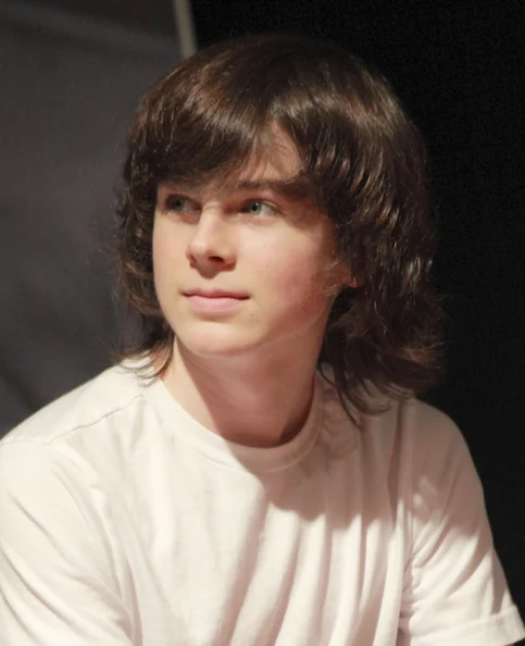Chandler Riggs - Biography, Age, Net Worth, Career & Family Cost of Becoming
