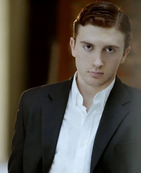 Daryl Sabara - Biography, Age, Net Worth, Career & Family Favourites