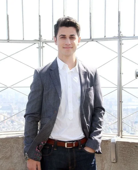 David Henrie - Biography, Age, Net Worth, Career & Family Emotional Geography