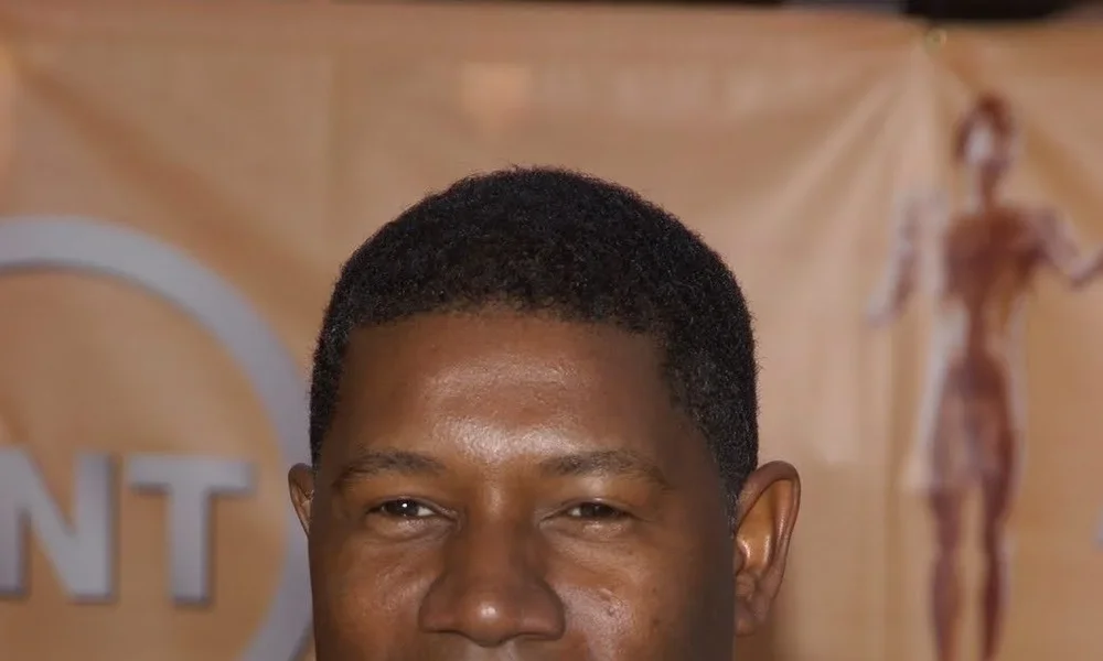 Dennis Haysbert - Image 1