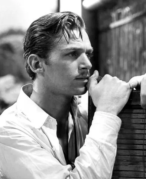 Douglas Fairbanks Jr. - Biography, Age, Net Worth, Career & Family Cost of Becoming