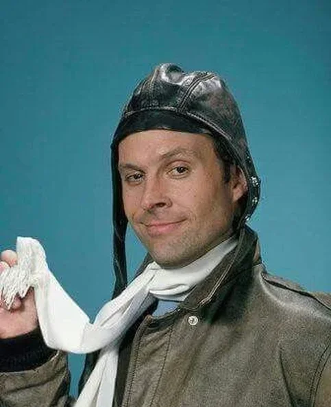 Dwight Schultz - Biography, Age, Net Worth, Career & Family Cost of Becoming