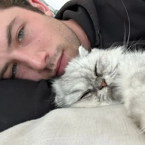 Dylan Minnette - Biography, Age, Net Worth, Career & Family Emotional Geography