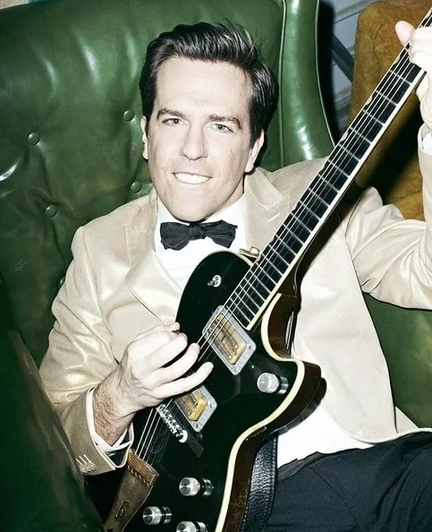 Ed Helms - Biography, Age, Net Worth, Career & Family Cost of Becoming