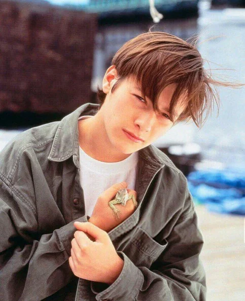 Edward Furlong - Biography, Age, Net Worth, Career & Family Favourites