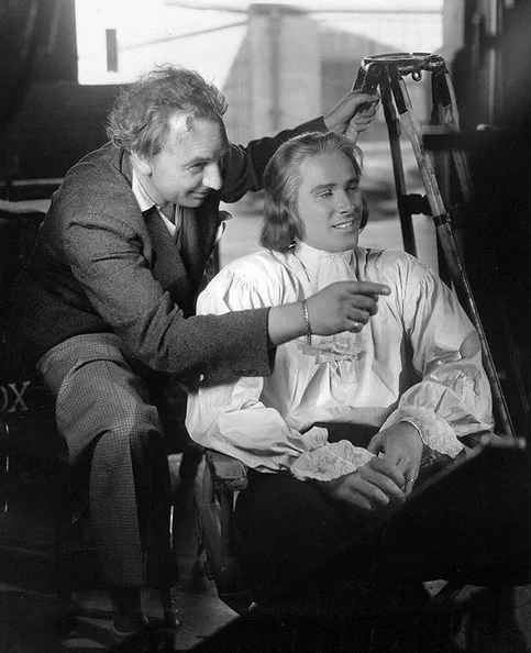 Errol Flynn - Biography, Age, Net Worth, Career & Family Emotional Geography