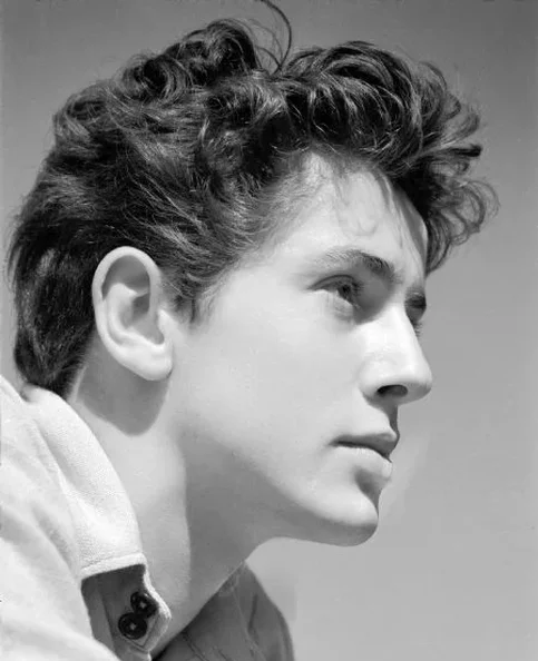 Farley Granger - Biography, Age, Net Worth, Career & Family Favourites