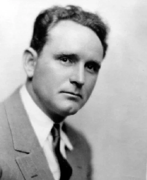 Frank Borzage - Biography, Age, Net Worth, Career & Family Favourites