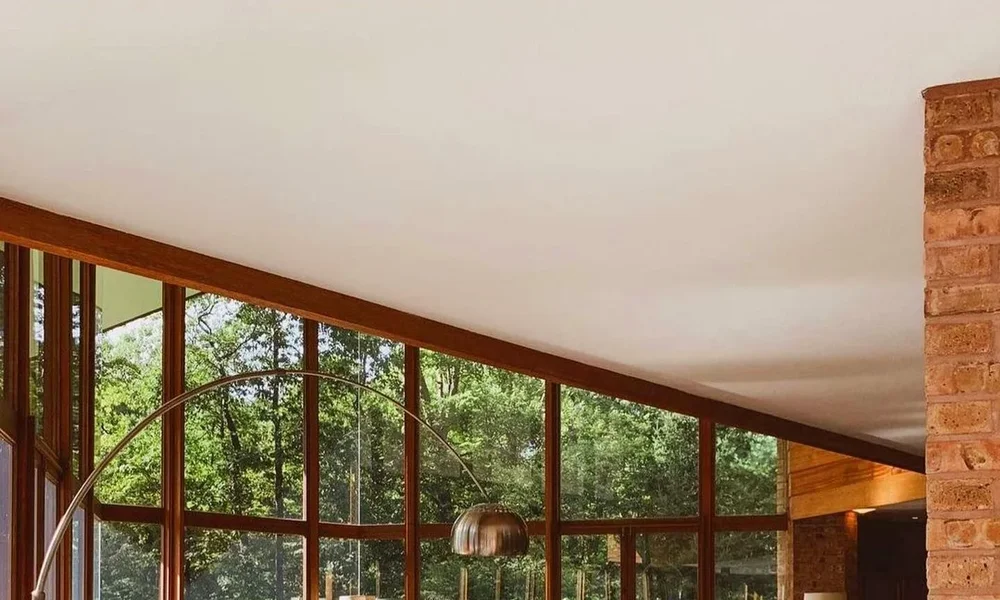 Frank Lloyd - Image 1