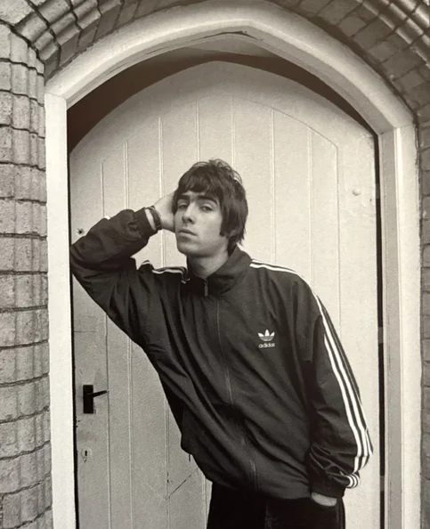 Gallagher - Biography, Age, Net Worth, Career & Family Favourites