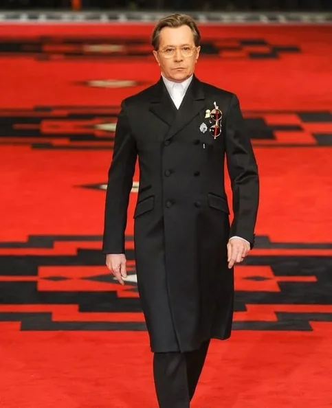 Gary Oldman - Biography, Age, Net Worth, Career & Family Cost of Becoming