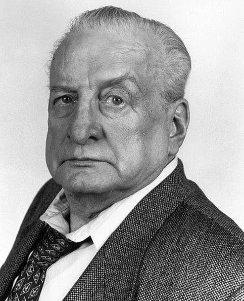 George C. Scott - Biography, Age, Net Worth, Career & Family Cost of Becoming