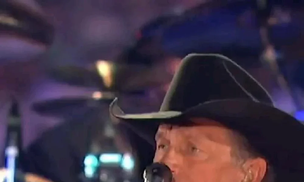 George Strait - Image 1