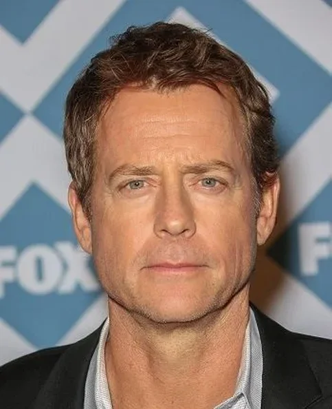 Greg Kinnear - Biography, Age, Net Worth, Career & Family Favourites