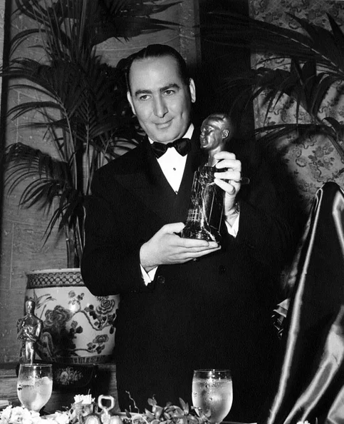 Hal B. Wallis - Biography, Age, Net Worth, Career & Family Favourites