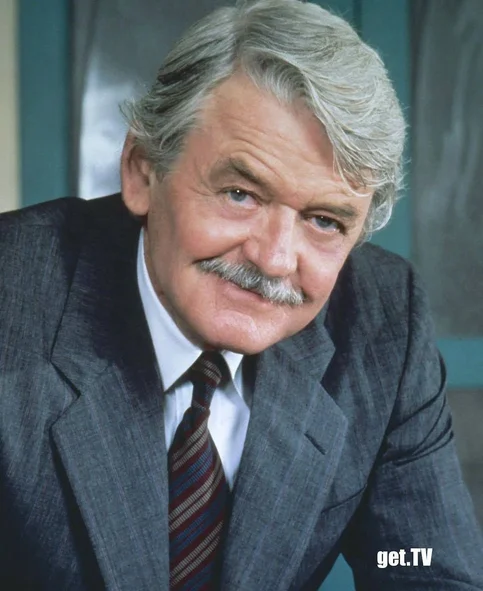 Hal Holbrook - Biography, Age, Net Worth, Career & Family Timeline