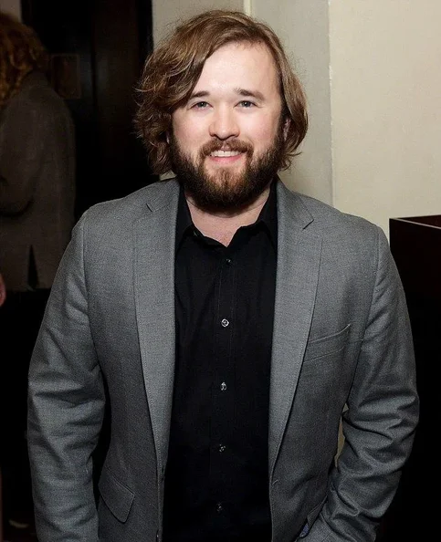 Haley Joel Osment - Biography, Age, Net Worth, Career & Family Emotional Geography