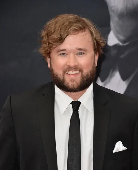 Haley Joel Osment - Biography, Age, Net Worth, Career & Family Timeline