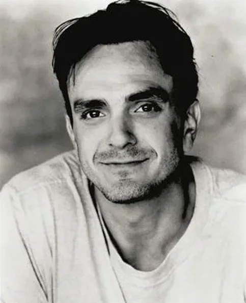 Hank Azaria - Biography, Age, Net Worth, Career & Family Cost of Becoming