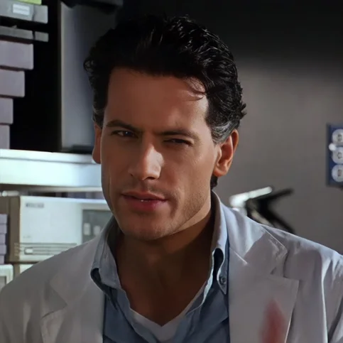 Ioan Gruffudd - Biography, Age, Net Worth, Career & Family Timeline