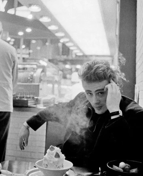 James Dean - Biography, Age, Net Worth, Career & Family Favourites