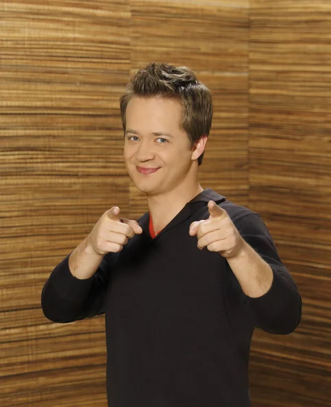 Jason Earles - Biography, Age, Net Worth, Career & Family Favourites