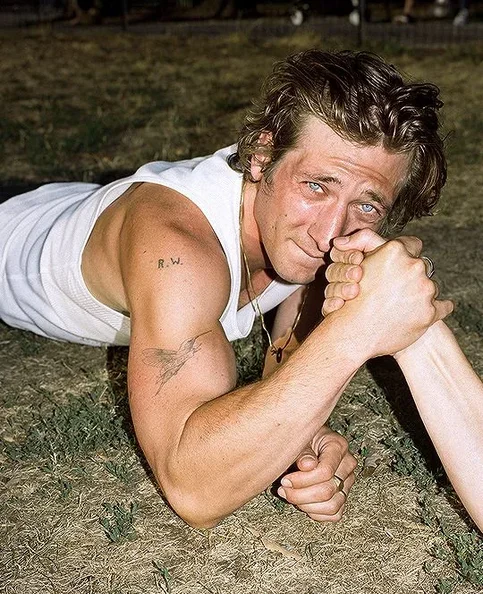 Jeremy Allen White - Biography, Age, Net Worth, Career & Family Cost of Becoming