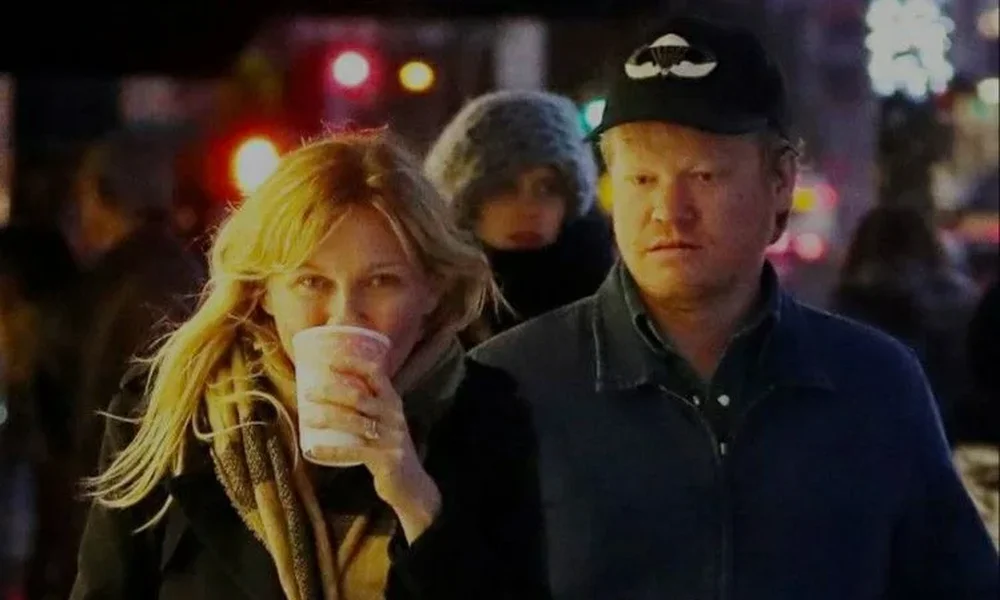 Jesse Plemons - Image 1