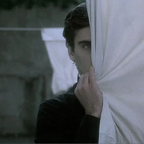 Joaquin Phoenix - Biography, Age, Net Worth, Career & Family Cost of Becoming