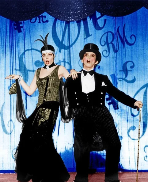 Joel Grey - Biography, Age, Net Worth, Career & Family Cost of Becoming