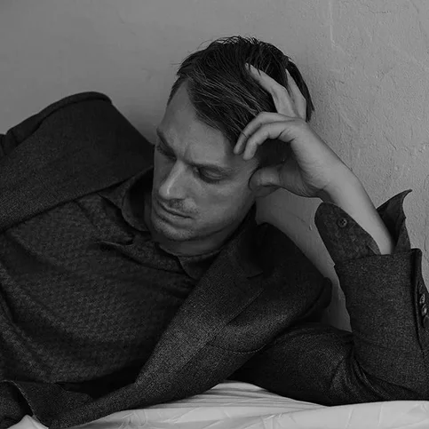 Joel Kinnaman - Biography, Age, Net Worth, Career & Family Timeline