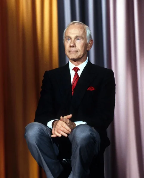 Johnny Carson - Biography, Age, Net Worth, Career & Family Favourites