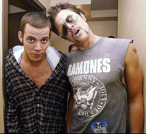 Johnny Knoxville - Biography, Age, Net Worth, Career & Family Emotional Geography