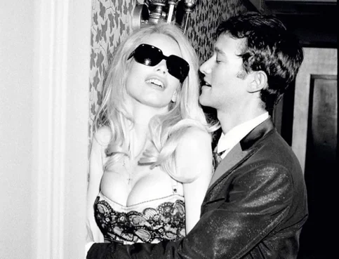 Joseph Gordon-Levitt - Biography, Age, Net Worth, Career & Family Favourites