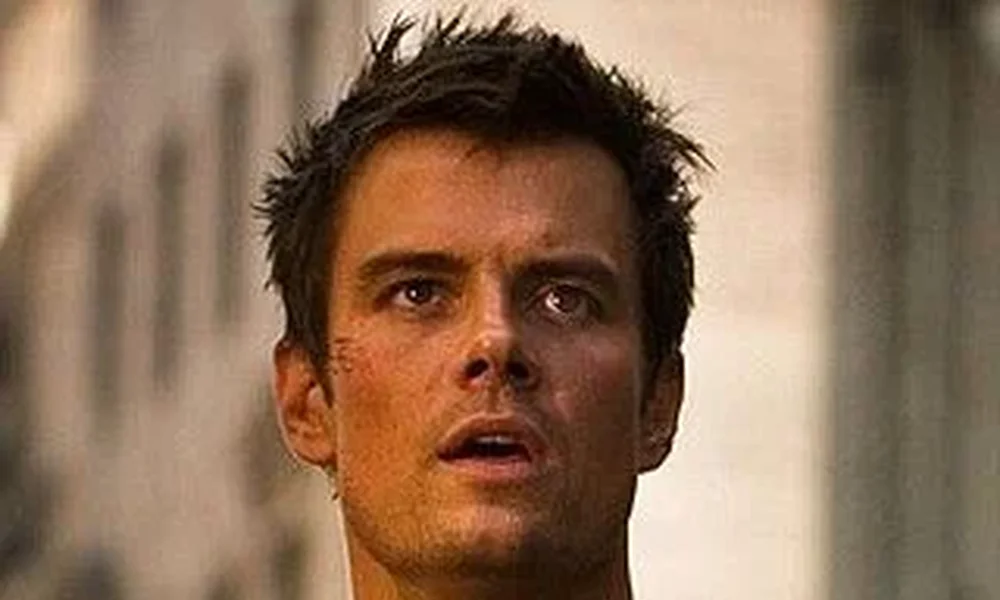 Josh Duhamel - Image 1