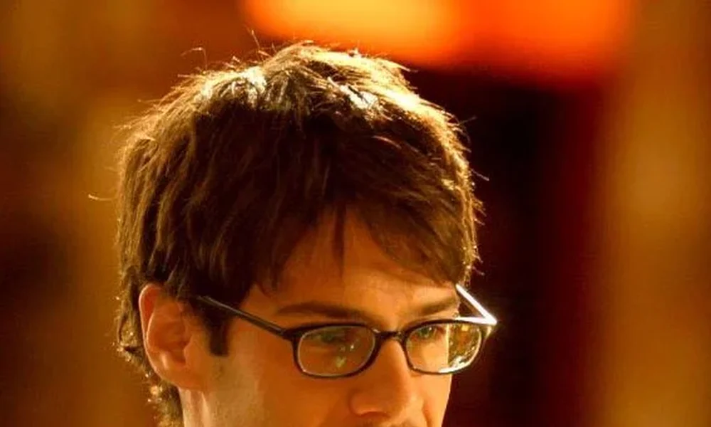 Justin Bartha - Image 1