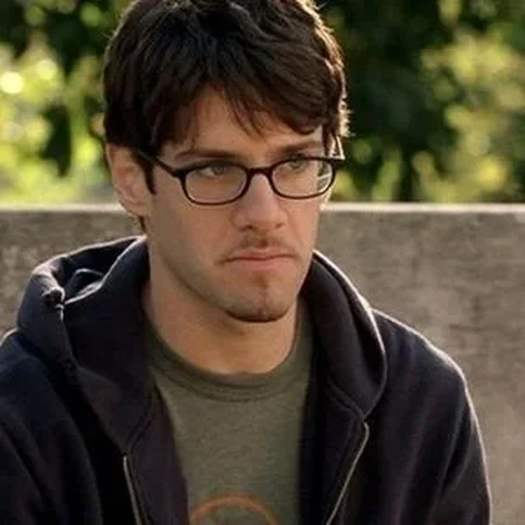 Justin Bartha - Biography, Age, Net Worth, Career & Family Cost of Becoming