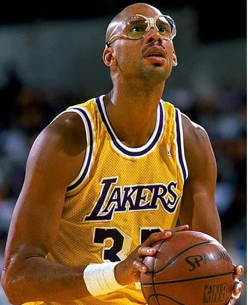 Kareem Abdul-Jabbar - Biography, Age, Net Worth, Career & Family Favourites