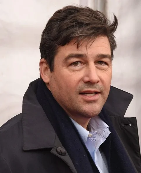 Kyle Chandler - Biography, Age, Net Worth, Career & Family Timeline