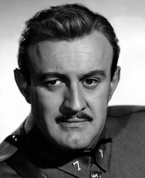 Lee J. Cobb - Biography, Age, Net Worth, Career & Family Favourites