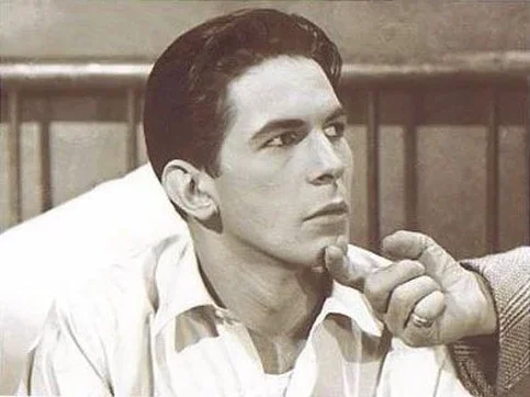 Leonard Nimoy - Biography, Age, Net Worth, Career & Family Cost of Becoming